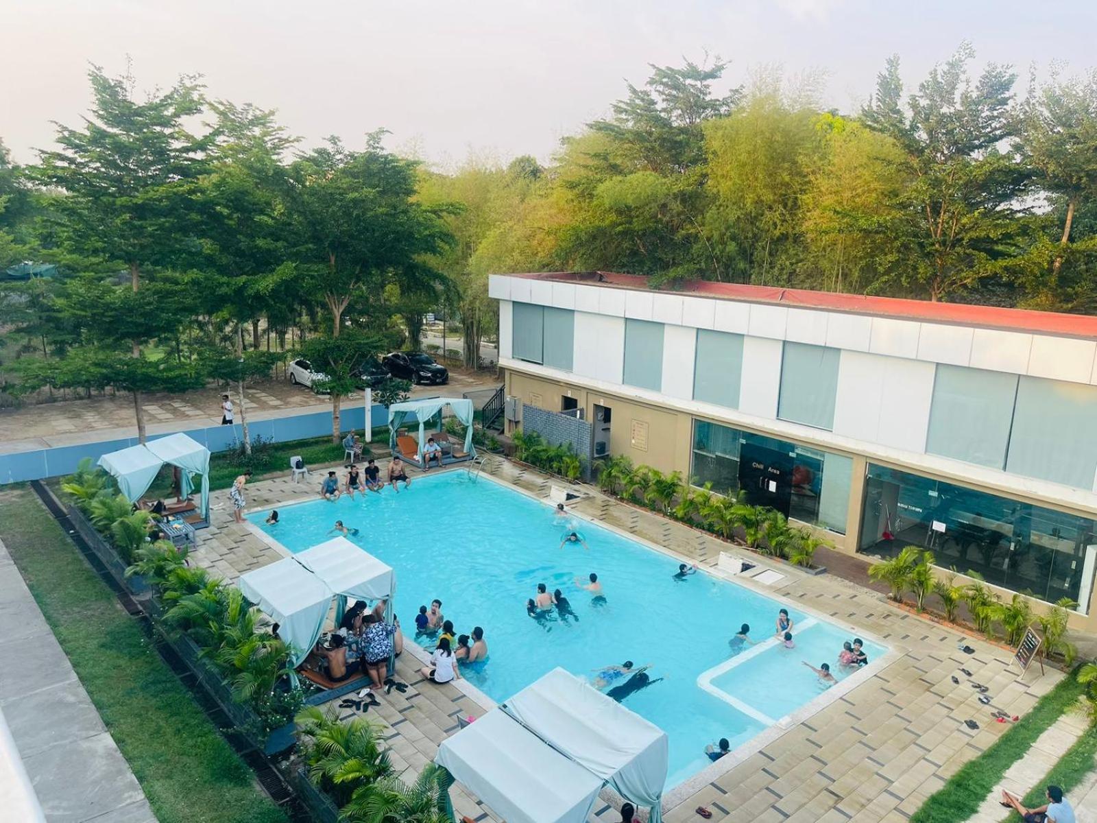 WH Hotel & Service Apartment Thanlyin Buitenkant foto