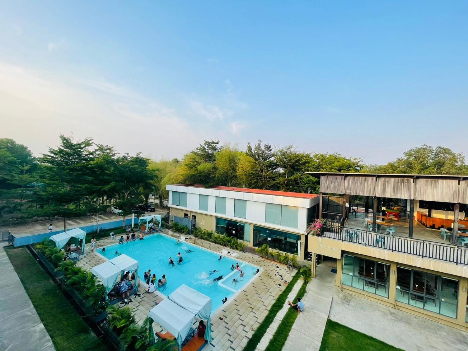 WH Hotel & Service Apartment Thanlyin Buitenkant foto