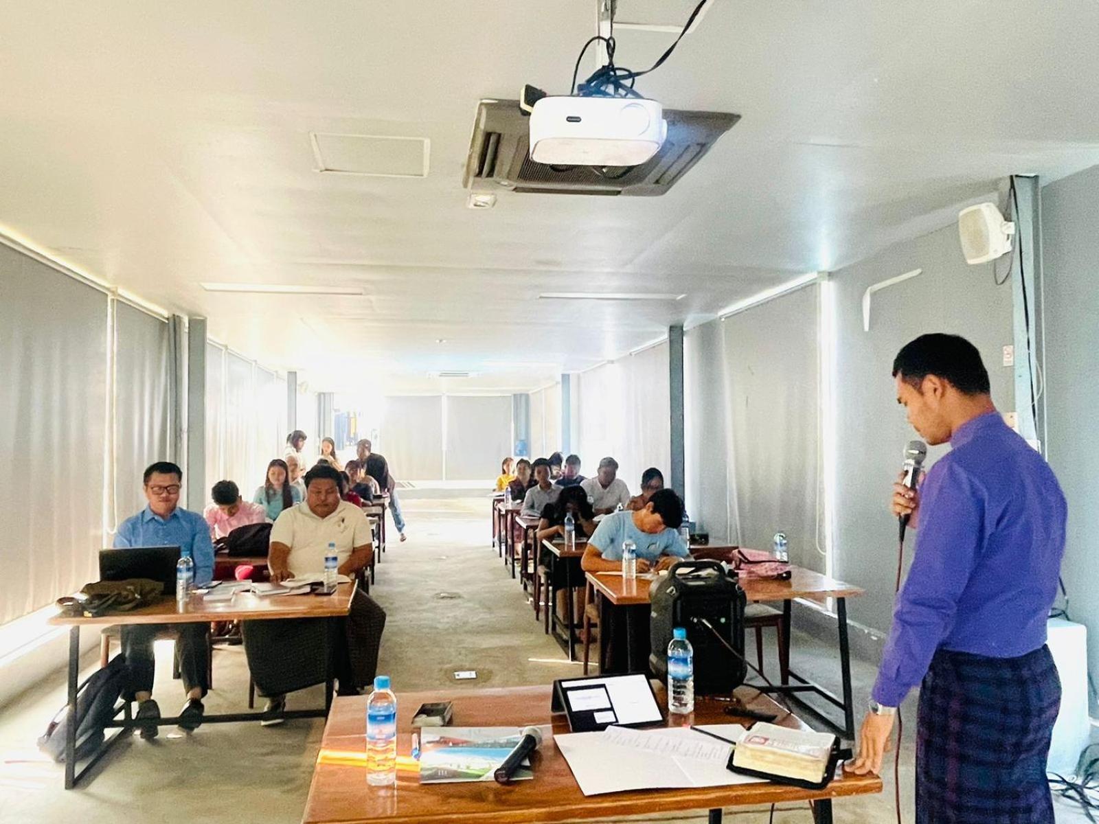 WH Hotel & Service Apartment Thanlyin Buitenkant foto