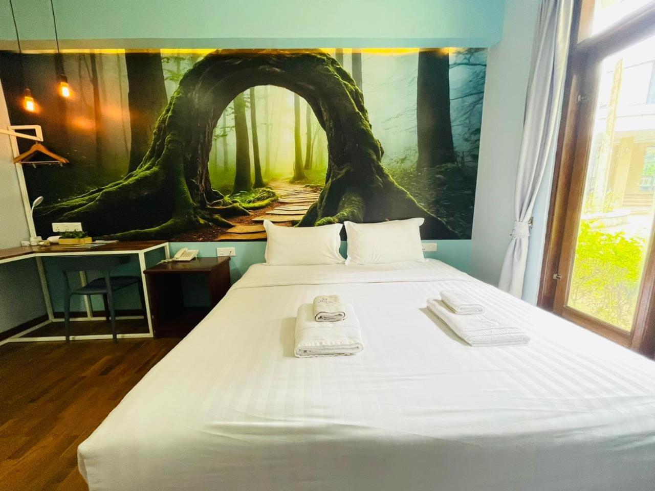 WH Hotel & Service Apartment Thanlyin Buitenkant foto
