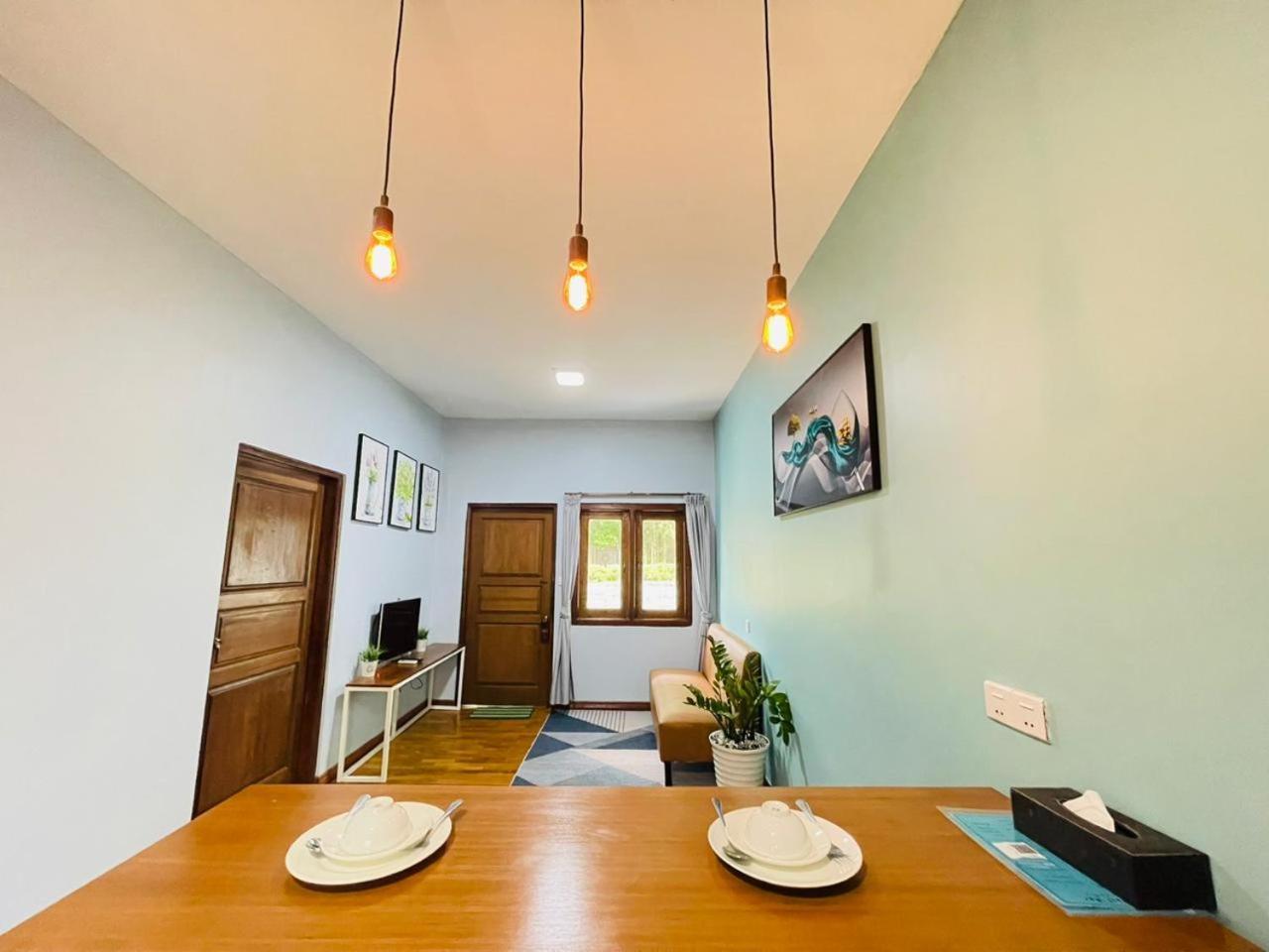 WH Hotel & Service Apartment Thanlyin Buitenkant foto