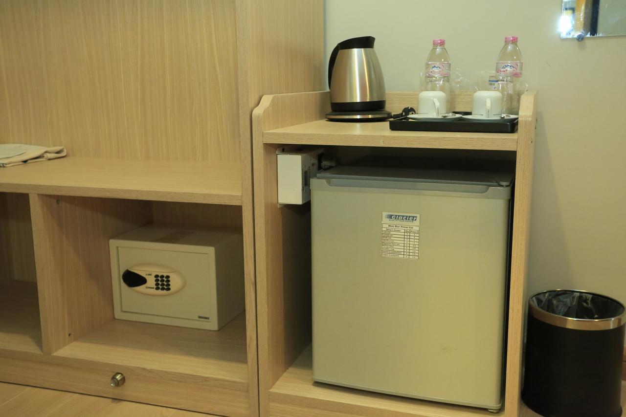 WH Hotel & Service Apartment Thanlyin Buitenkant foto